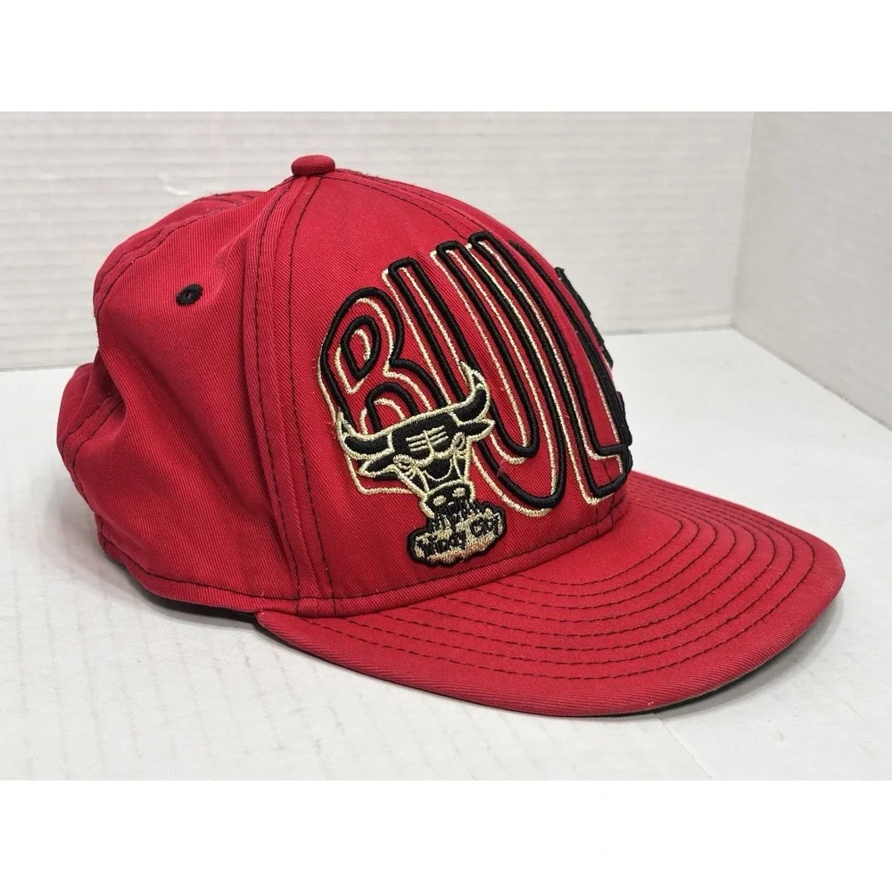 New‎ Era Chicago Bulls 9FIFTY Snapback Hat Red Black Hardwood Classics NBA